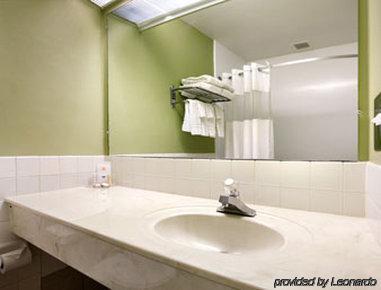 Howard Johnson Inn Fargo Nd Kültér fotó